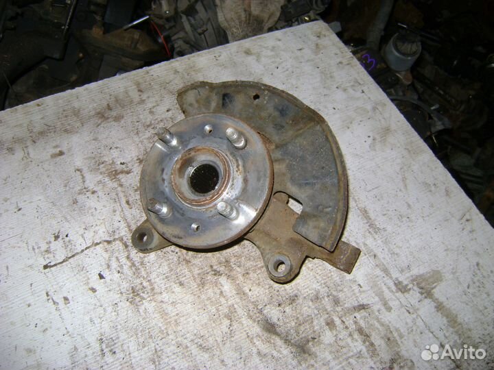 Кулак передний правый Киа Спектра Kia Spectra