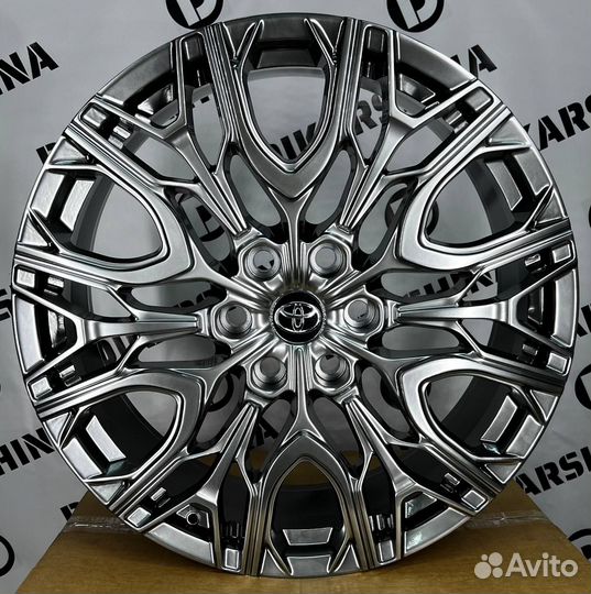 Кованые диски на Тойота Ланд Крузер 300 toyota R24