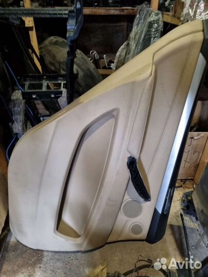 Продам обшивки двери на bmw e70 x5