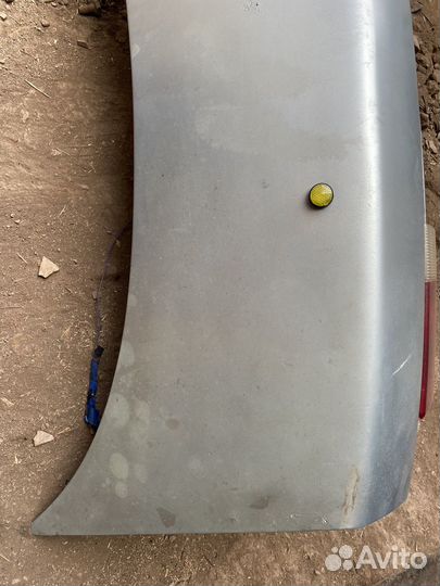 Крышка багажника Audi 80 B4