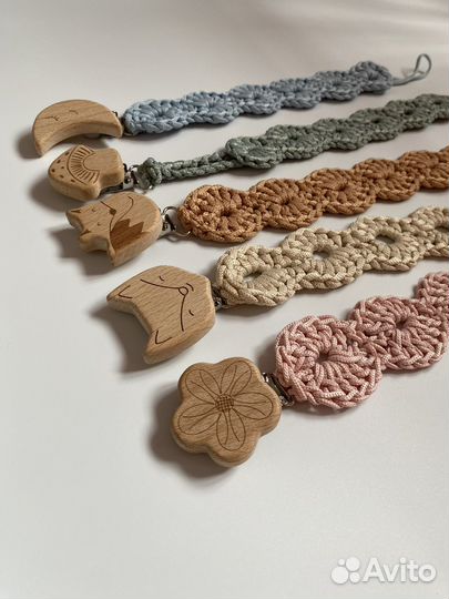 Держатель для соски пустышки вязаный