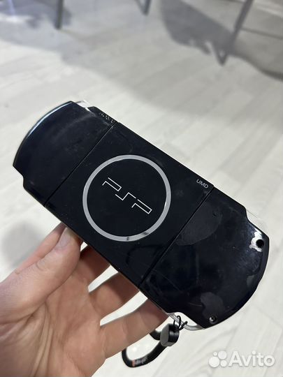 Sony PSP-Е1008 прошитая + игры