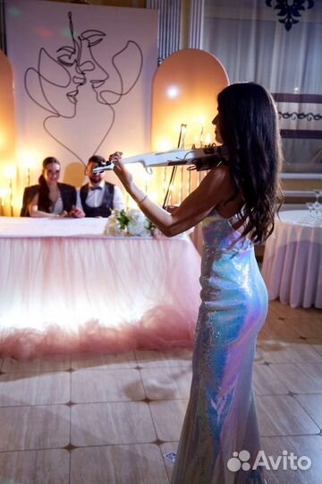 Скрипка на праздник, музыкант