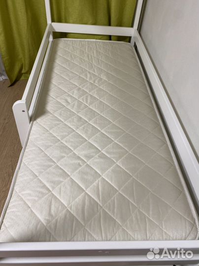 Детская кровать домик с матрасом