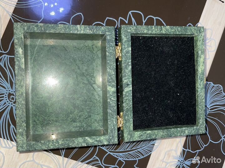 Штатулка (серпентинит)