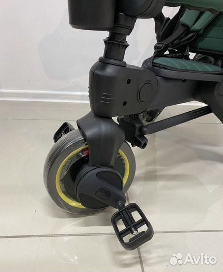 Трехколесный велосипед складной luxmom black