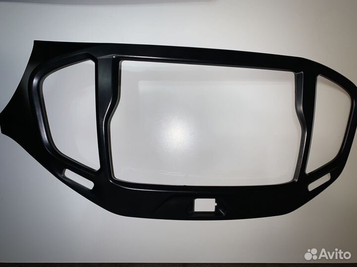 Рамка для магнитолы Лада Веста