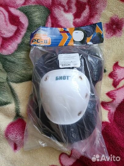 Продам новые наколенники