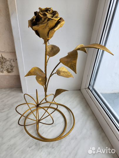 Интерьерная скульптура роза ручная ковка