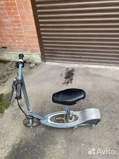 Электросамркат Razor E300s с сиденьем