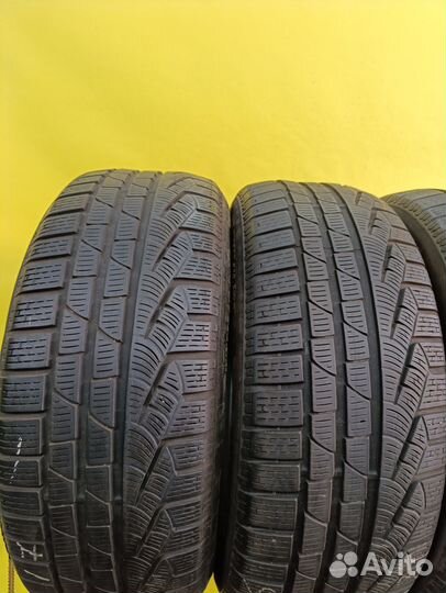 Pirelli Winter Sottozero 210 Serie II 225/55 R17