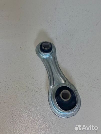 Опора двигателя задняя гитара Веста Xray Новая