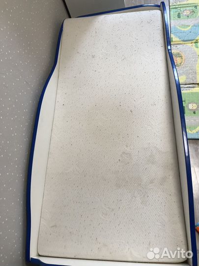 Детская кровать машинка бу с матрасом