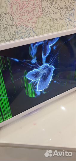 Телевизор SMART tv 32 бу