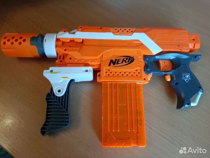 Бластер nerf
