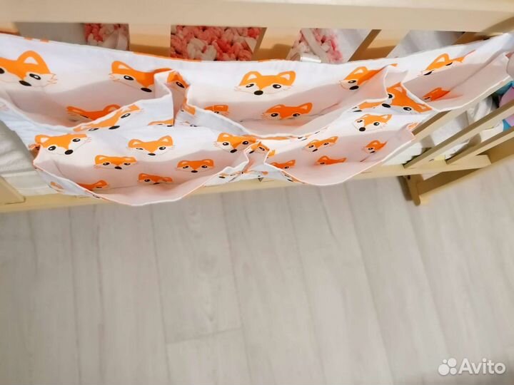 Органайзер (кармашки) на кроватку