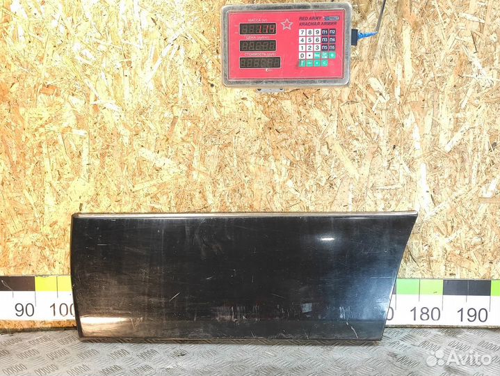 Накладка двери задней левой E 124