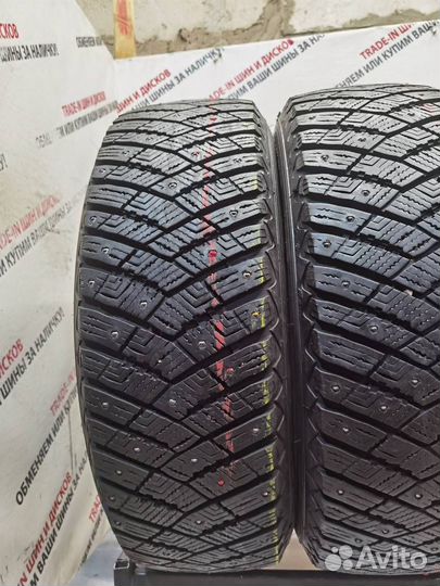 Goodyear Vector 4Seasons 205/50 R17 89V
