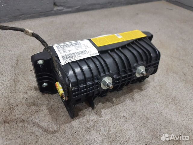 Подушка безопасности в торпеду для VW Jetta 6