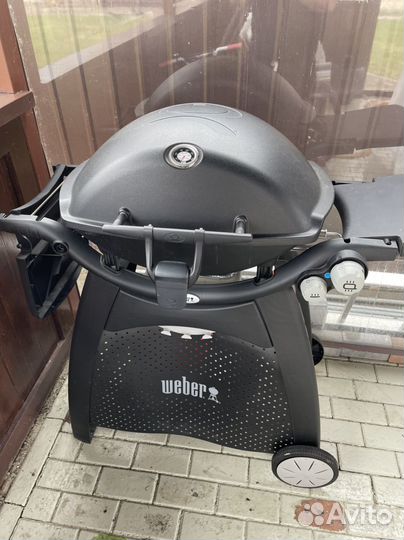 Гриль Weber q3200