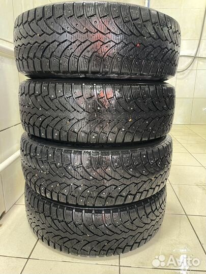 Formula Winter 215/65 R16