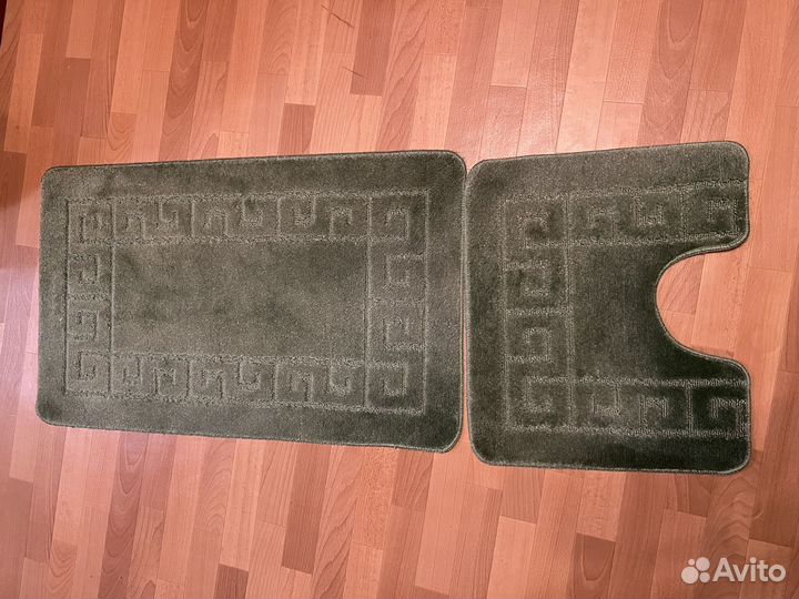 Коврики для ванной и туалета