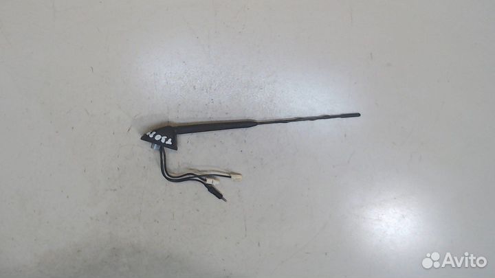 Антенна Mitsubishi L200, 2015