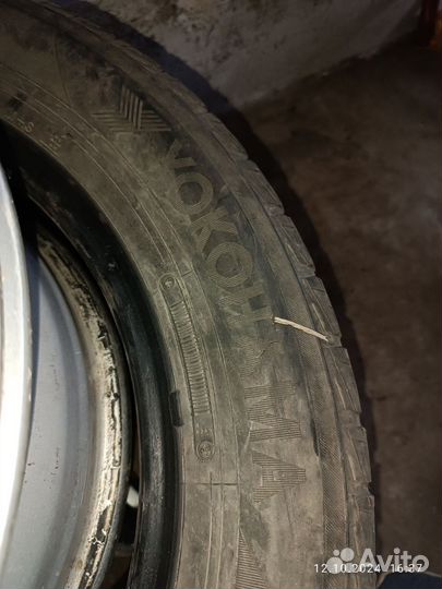 Yokohama Ice Guard IG50+ 215/60 R17 96