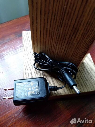 Блок питания zoom H4n 5v 1a (220в) - япония Новый