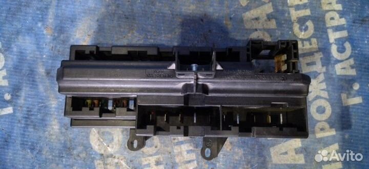 Блок предохранителей салона Bmw E65 седан N62B36