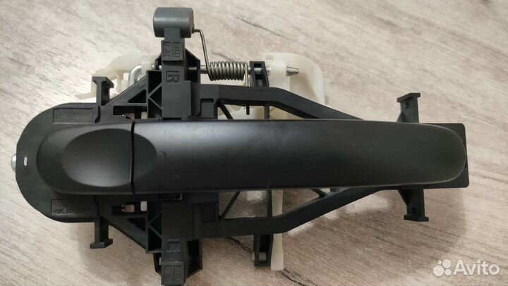 Ручка двери volkswagen amarok