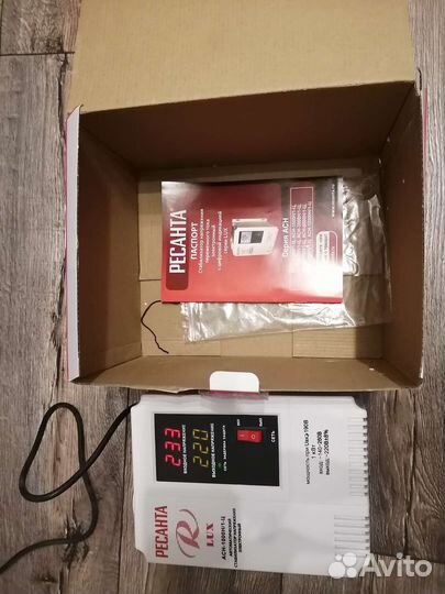 Стабилизатор напряжения Ресанта Lux acн-1000Н/1-ц