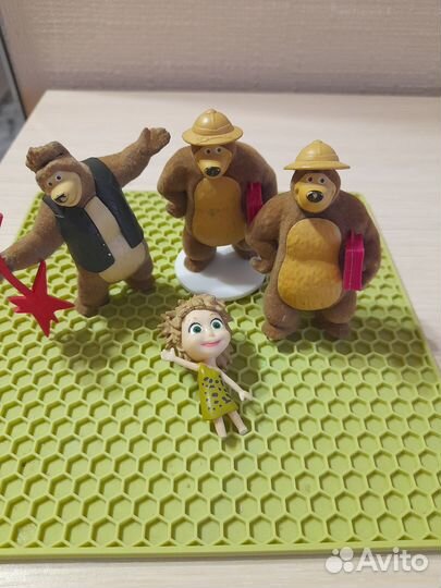 Игрушки свитбокс Маша и Медведь