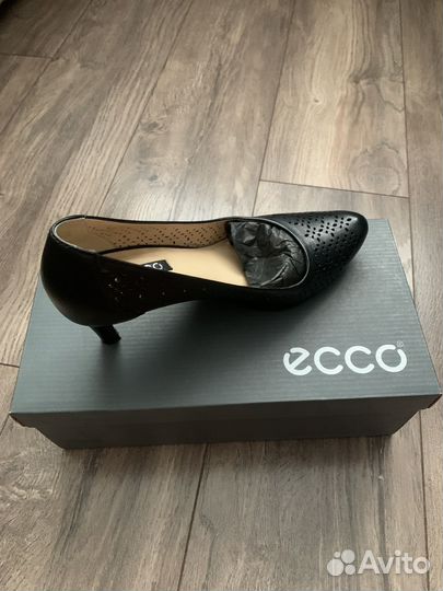 Туфли ecco женские 38