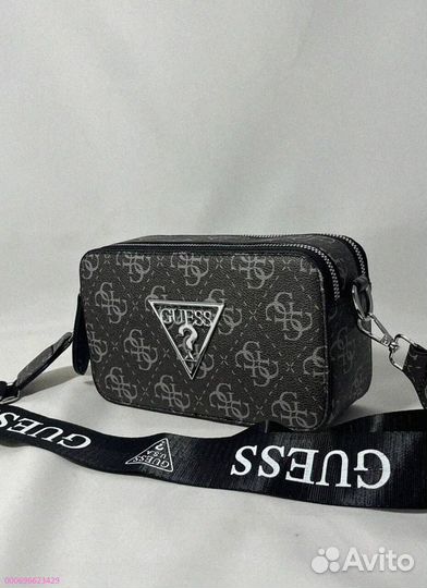 Сумка Guess через плечо: подчеркните стиль