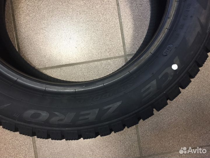 Pirelli Ice Zero 205/55 R16 94T