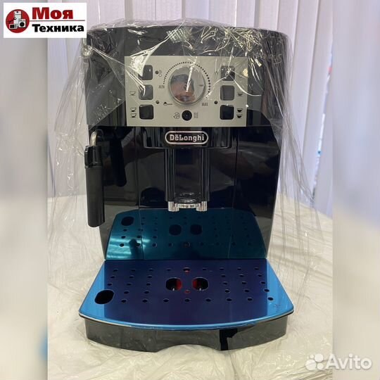 Кофемашина delonghi magnifica s