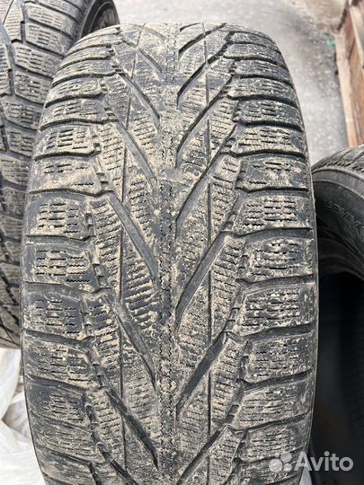 Nokian Tyres Hakkapeliitta R2 SUV 255/65 R17
