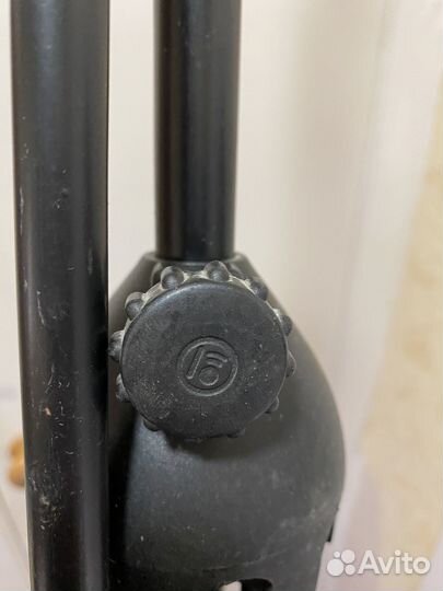 Микрофонная стойка