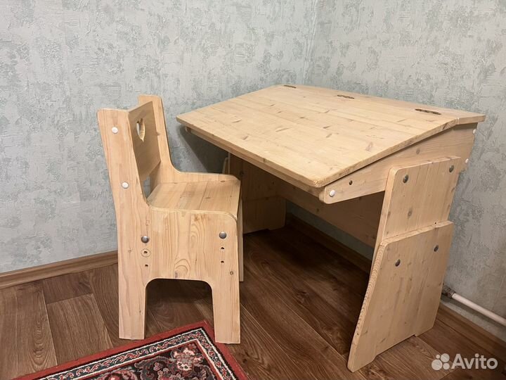 Растущая парта и стул