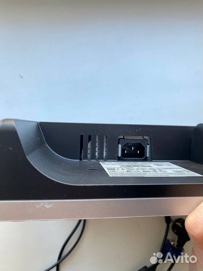 Монитор LG flatron W2234S и клавиатура