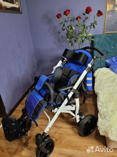 Коляска для детей с дцп