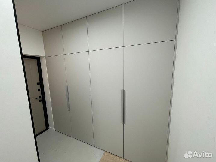 Шкаф современный