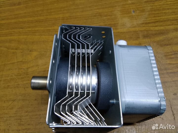 Магнетрон toshiba 2M253J (XB)