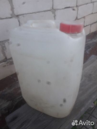 Канистра пластиковая 10 литров из под дистилиров