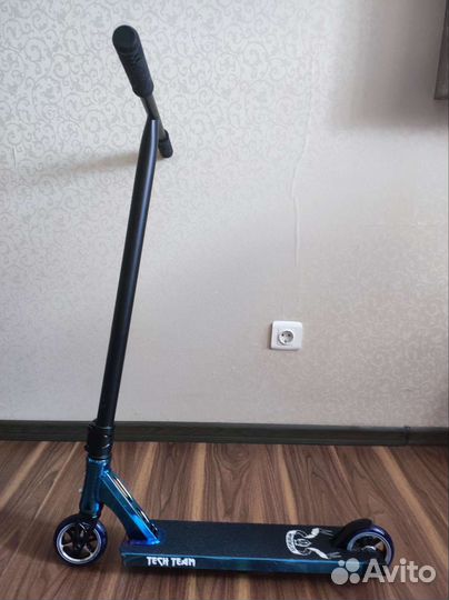Трюковой самокат Tech Team Excalibur 2021