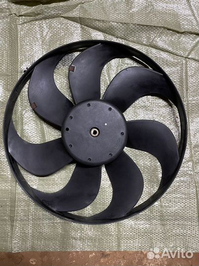 Крыльчатка вентилятора Skoda Fabia 2001г Хетчбэк