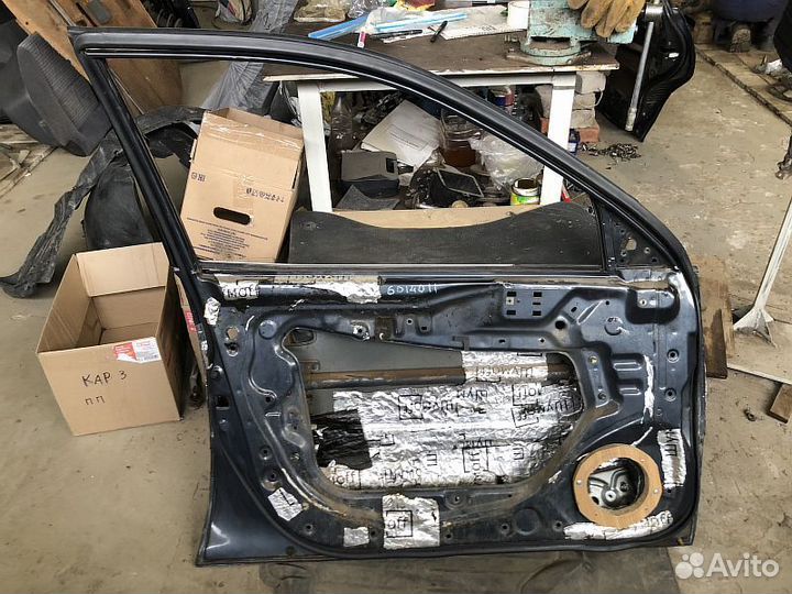 Дверь передняя левая Toyota Carina T190 1992-1996