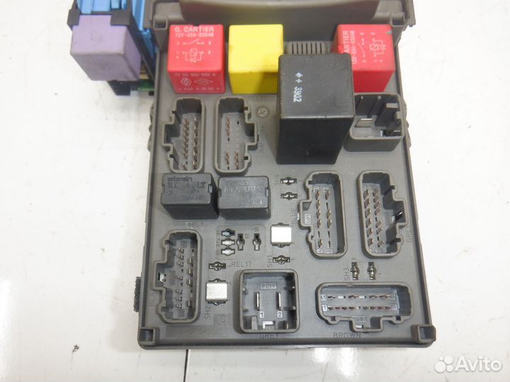 Блок предохранителей Renault Vel Satis