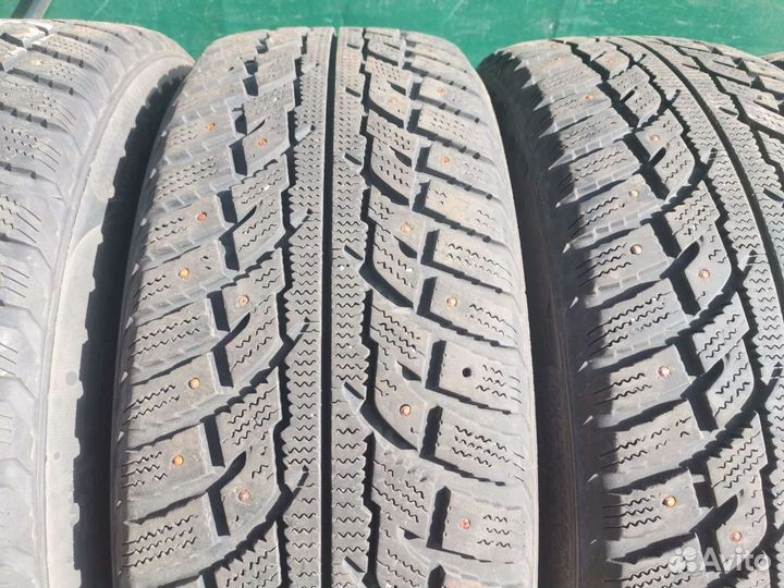 Kumho I'Zen RV Stud KC16 225/65 R17 106T